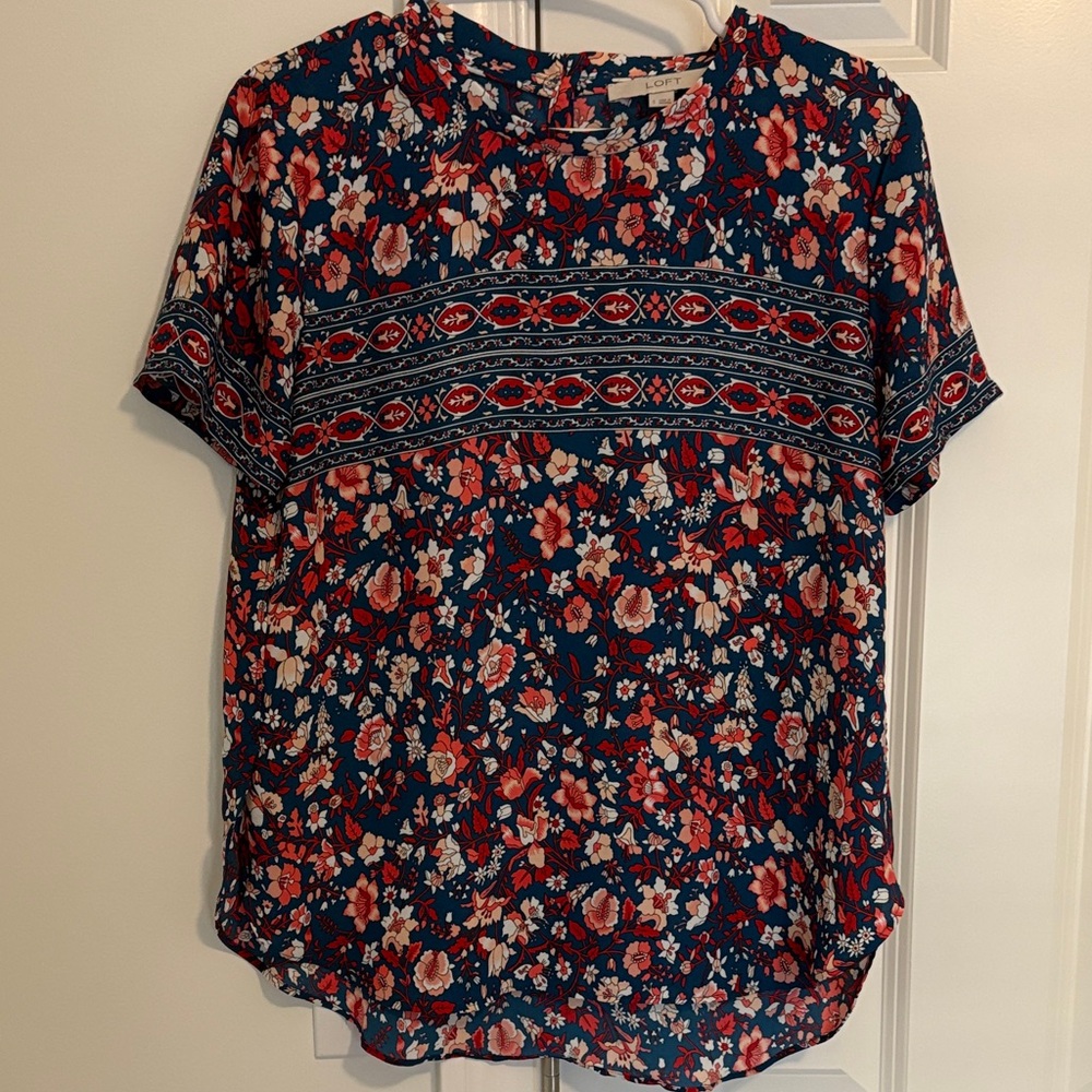 Loft Floral Print Women's Top - Blue and Red